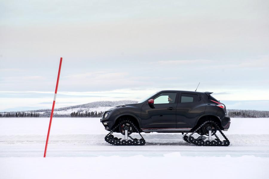  Nissan Juke Nismo RSnow 2015 года  (фото 17 из 24)